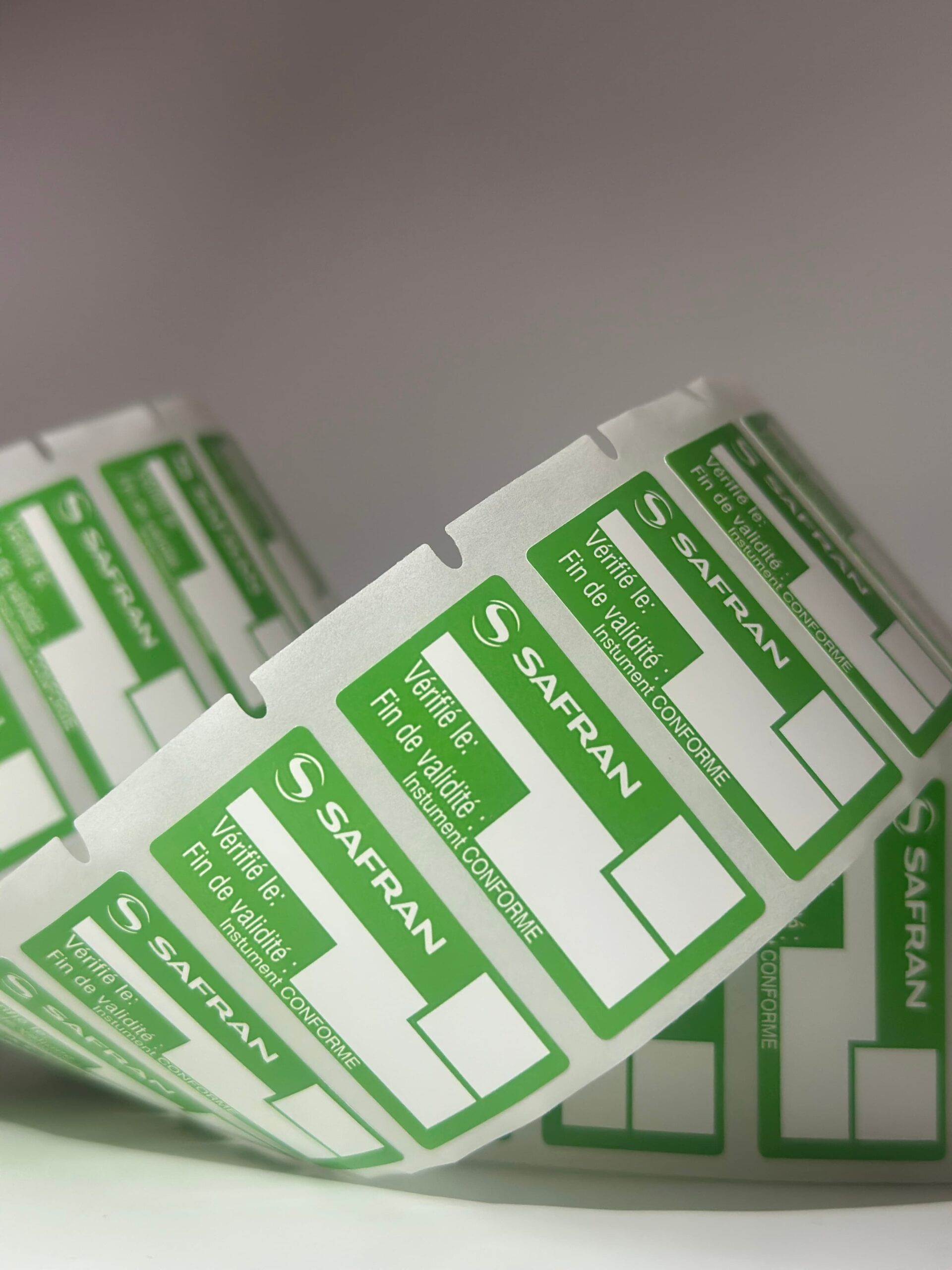 étiquettes conformes aéronautique