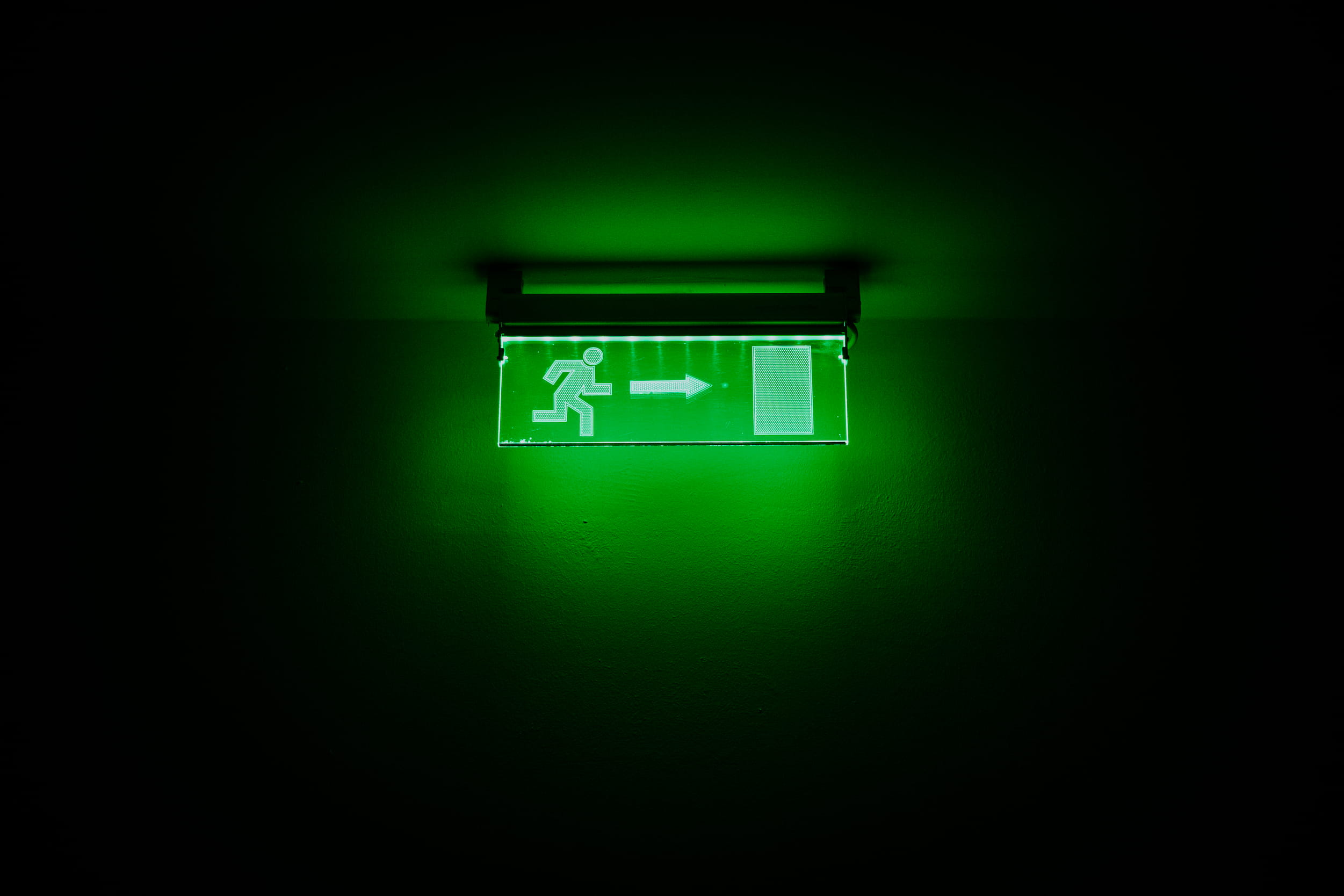 Signalétique sécuritaire électroluminescente